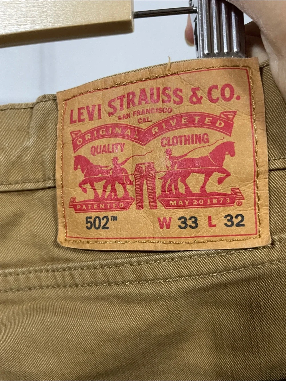 Levi's Slim Straight Jeans in Camel Brown